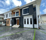 5 BEDROOM FULLY DETACHED DUPLEX FOR SALE .